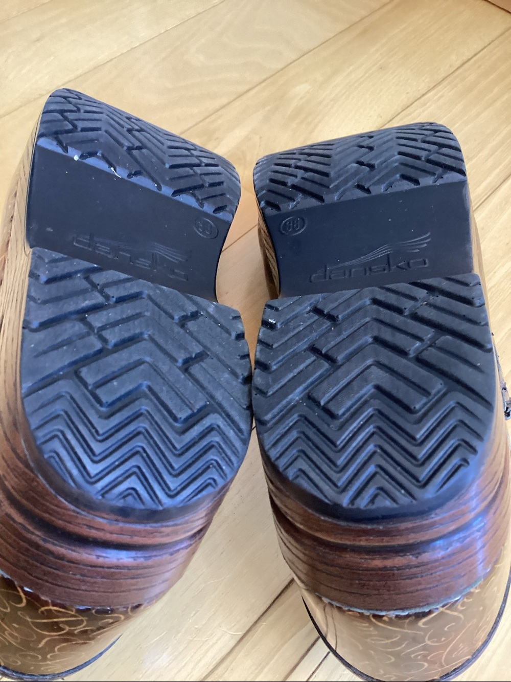 Dansko 20th Anniversary limited edition inspirational quote professional clogs - Picture 10 of 16